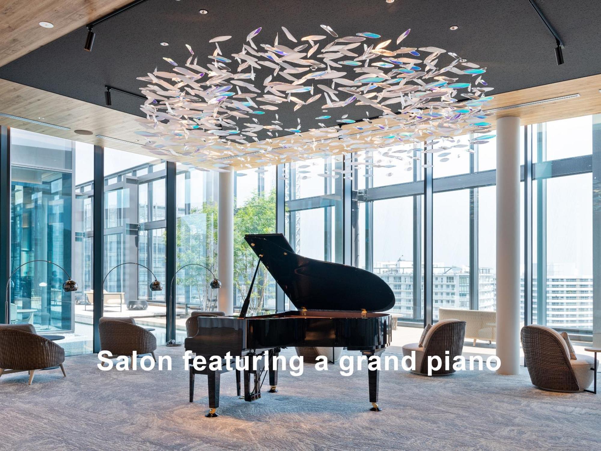 Mitsui Garden Hotel Yokohama Minatomirai Premier Dış mekan fotoğraf Salon featuring a grand piano